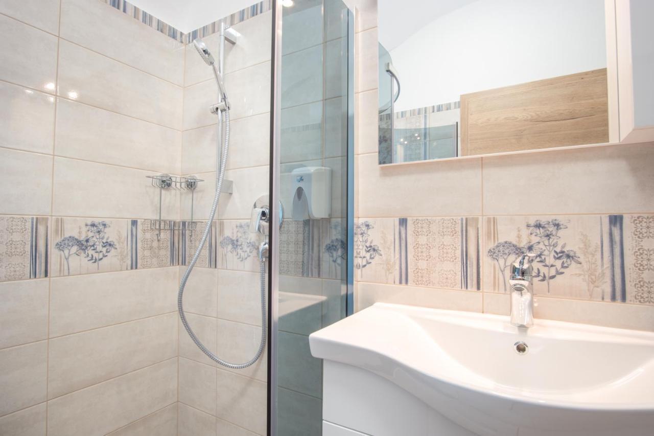 Vila Radolca Apartments & Rooms Radovljica Εξωτερικό φωτογραφία